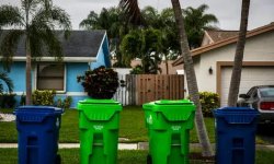 Вывоз мусора в частным секторе: новые тарифы, работа с оператором