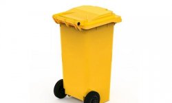 Правильно выбрасываем в желтый контейнер для мусора картон и бумагу